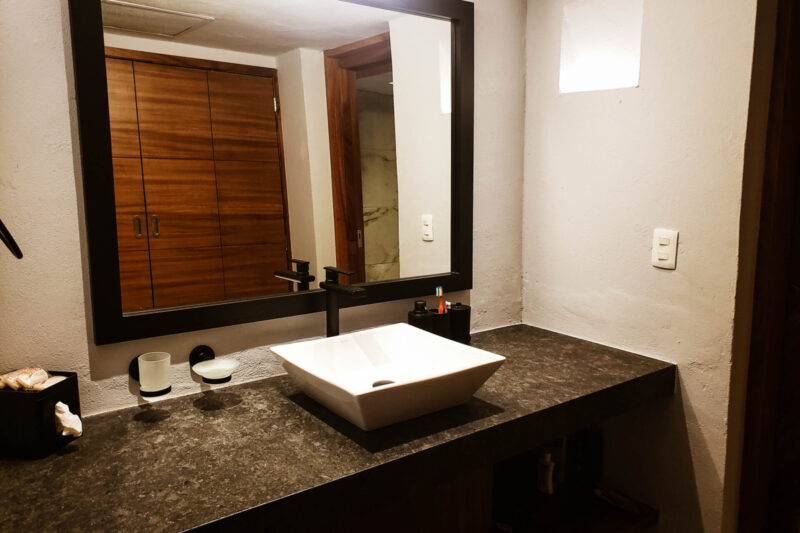 Amazing Oceanview in Hotel Zone (#833)