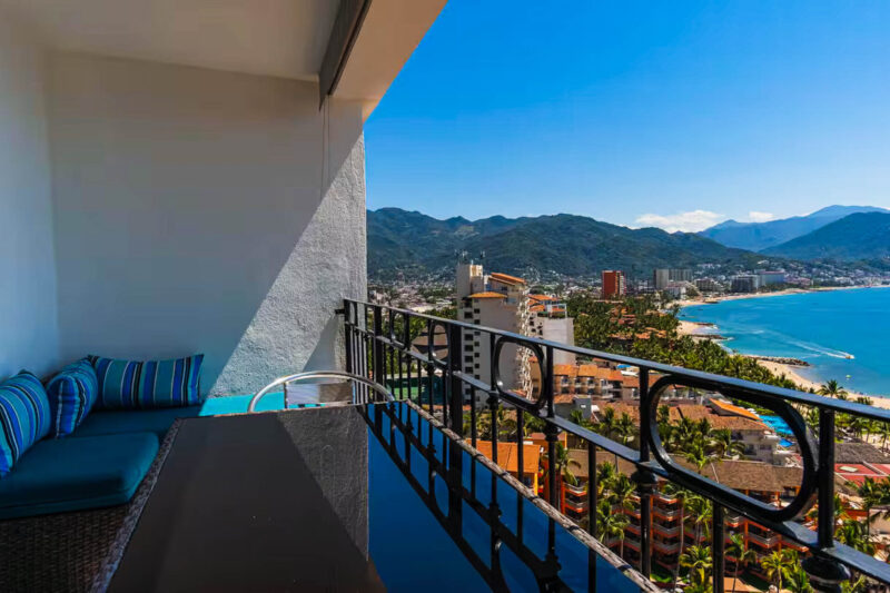 Amazing Oceanview in Hotel Zone (#1642)