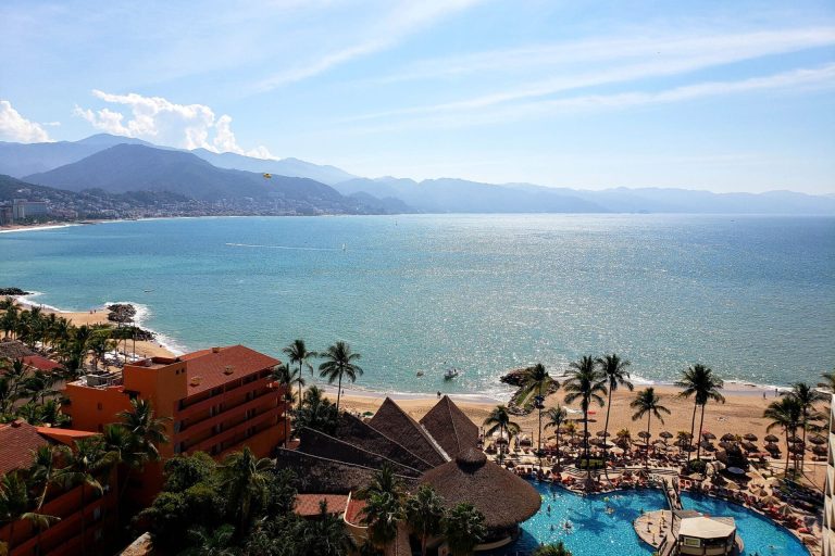 Amazing Oceanview in Hotel Zone (#1433)