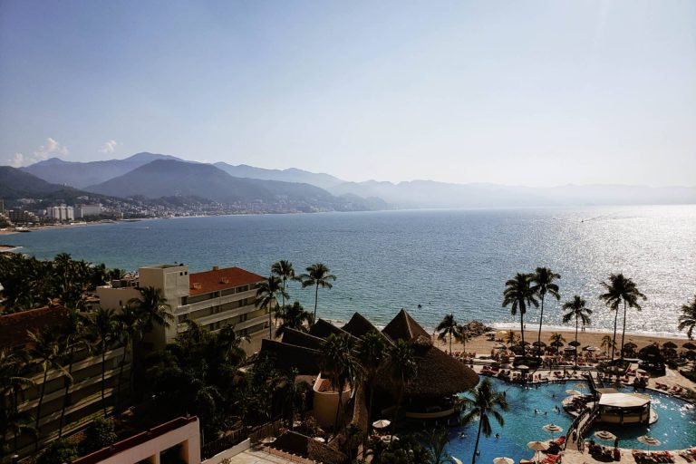 Amazing Oceanview in Hotel Zone (#833)