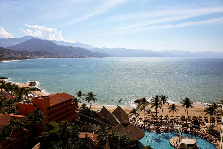 Amazing Oceanview in Hotel Zone (#1231)
