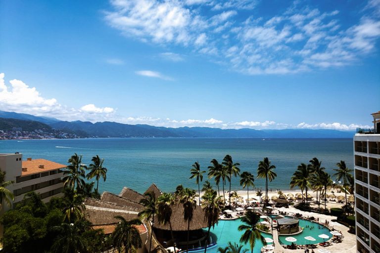 Amazing Oceanview in Hotel Zone (#0737)